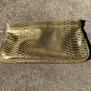 Snake Print Guess Gold Clutch